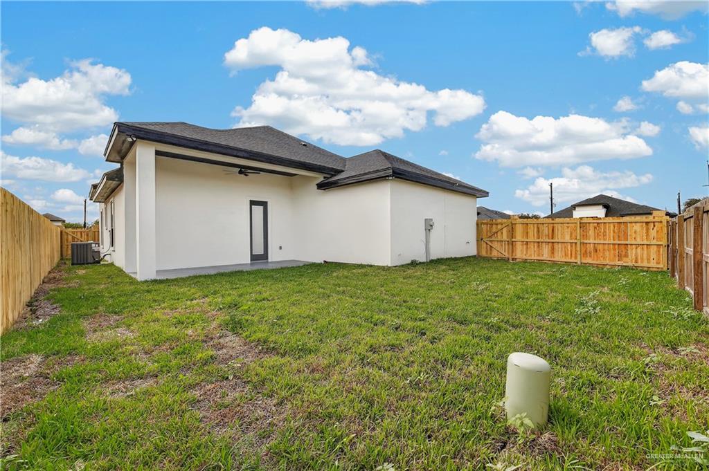 Photo 20 of 6112 Playa Del Sol Street