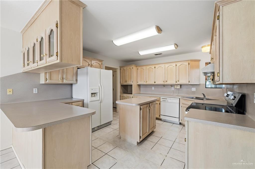 Photo 4 of 2715 Slaughter Drive