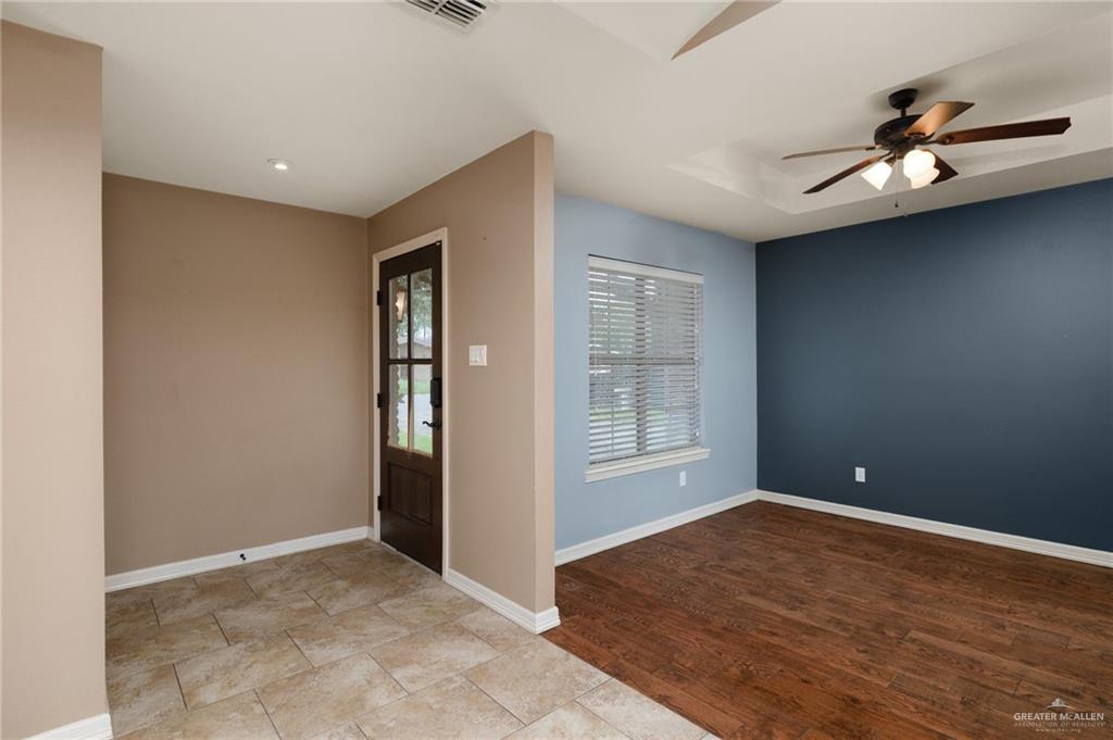Photo 2 of 2208 Highland Avenue