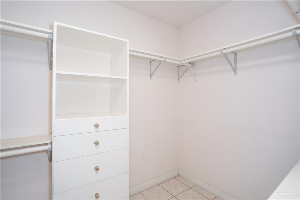 Photo 13 of 2802 Montgomery Drive