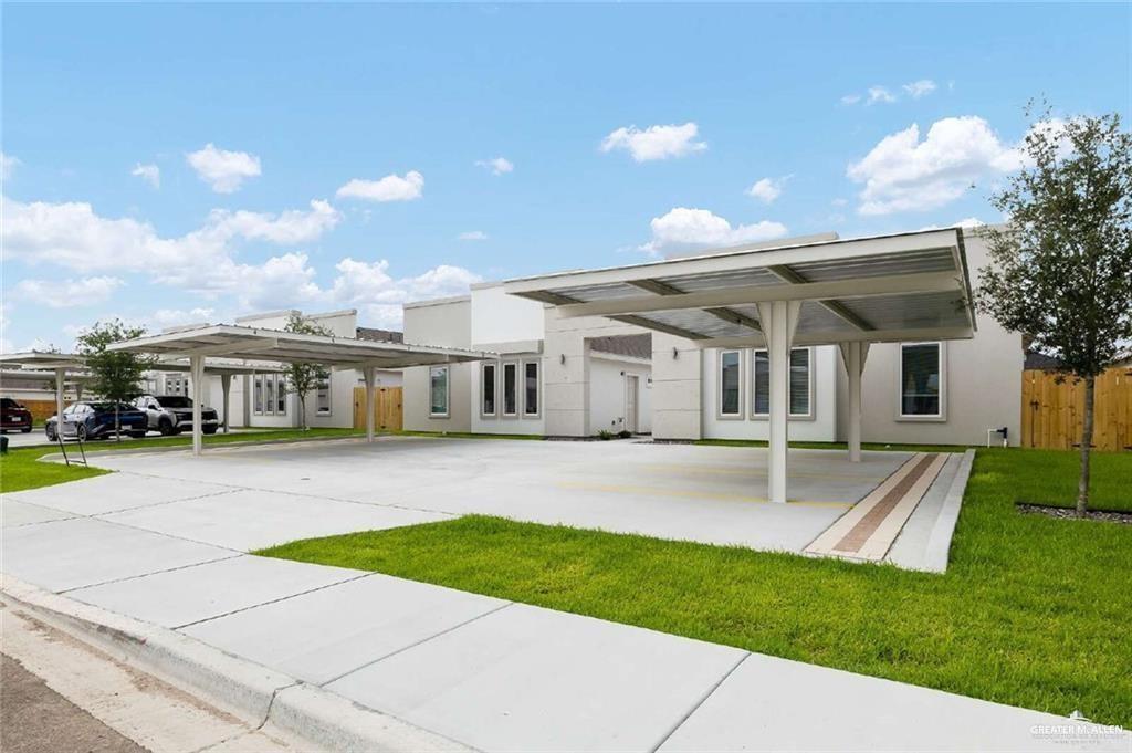 Photo 2 of 2708 Harrison Avenue #3