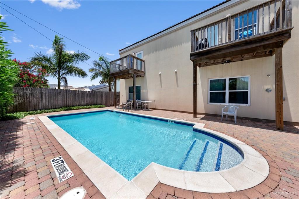 Photo 17 of 119 Bahama Street #3
