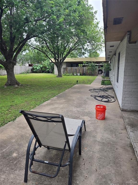 Photo 11 of 2511 Brentwood Drive