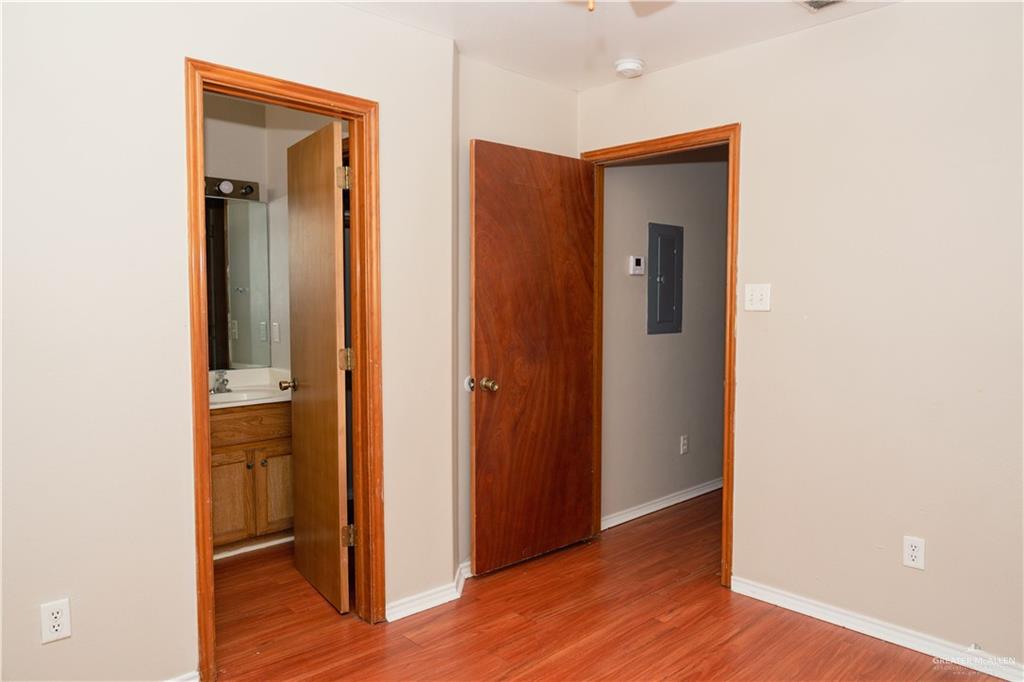 Photo 7 of 4308 Kings Drive