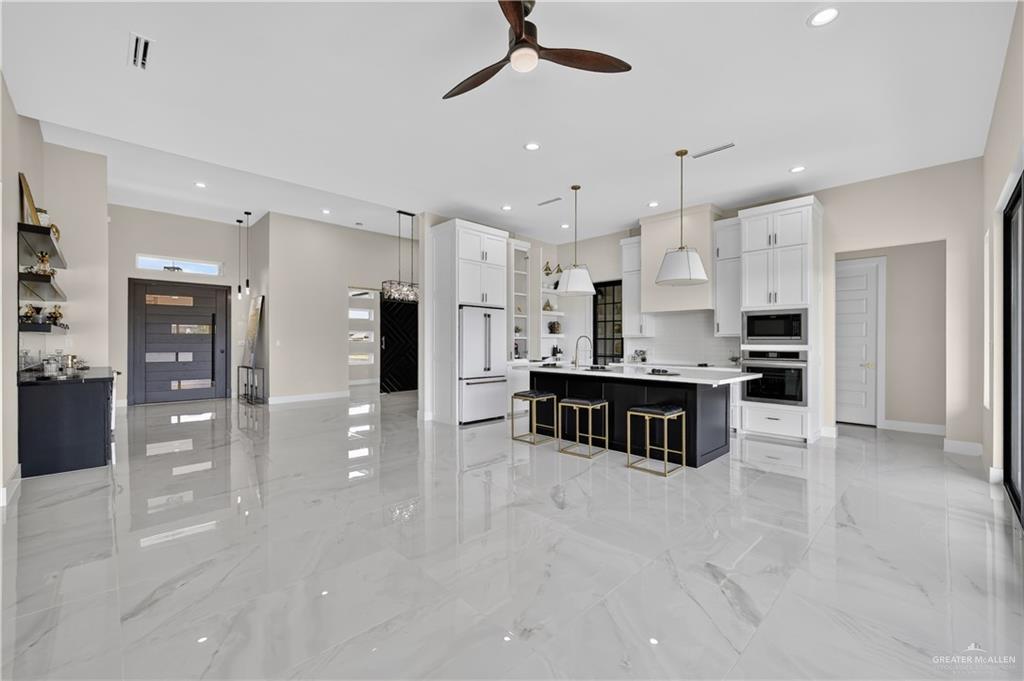 Photo 11 of 3421 Vendome Drive