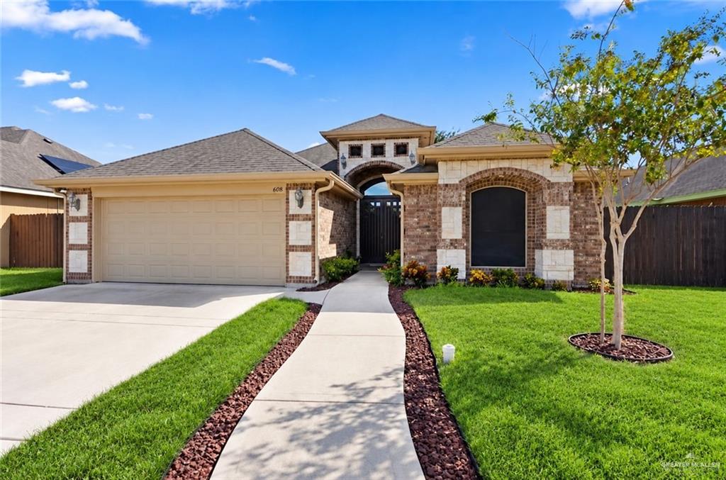 Photo 1 of 608 Biyaneta Avenue, Pharr