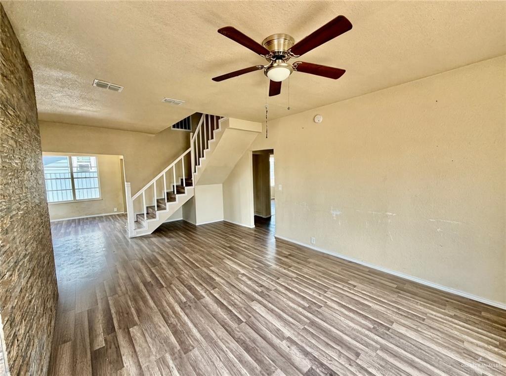 Photo 2 of 734 Milam Street