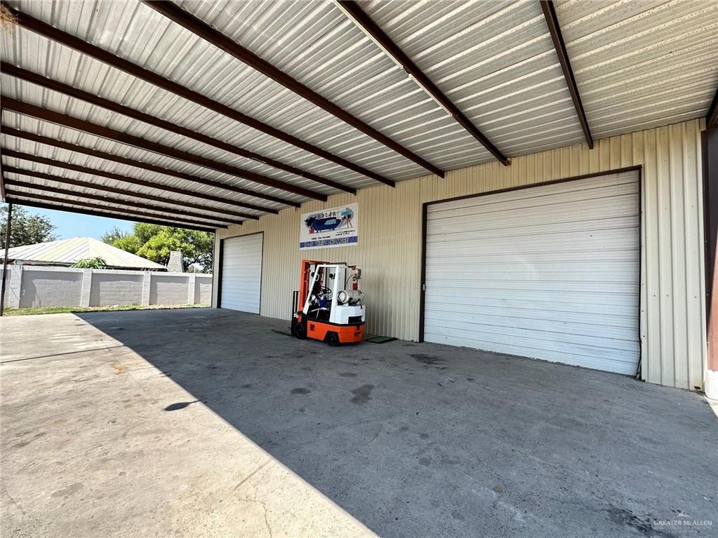Photo 11 of 1717 La Homa Road