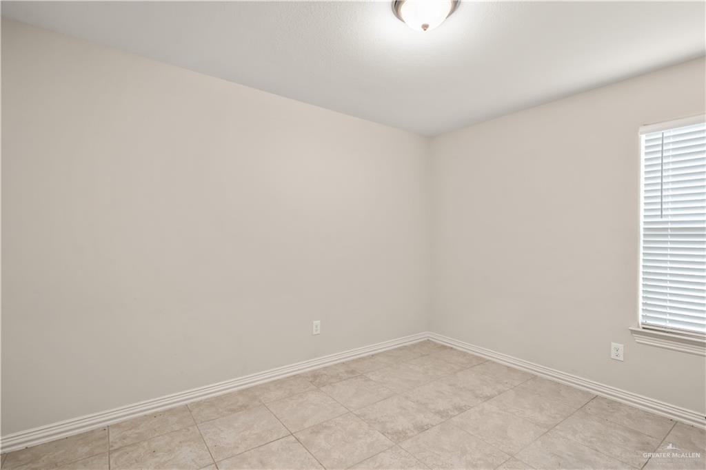 Photo 14 of 2111 26th Street