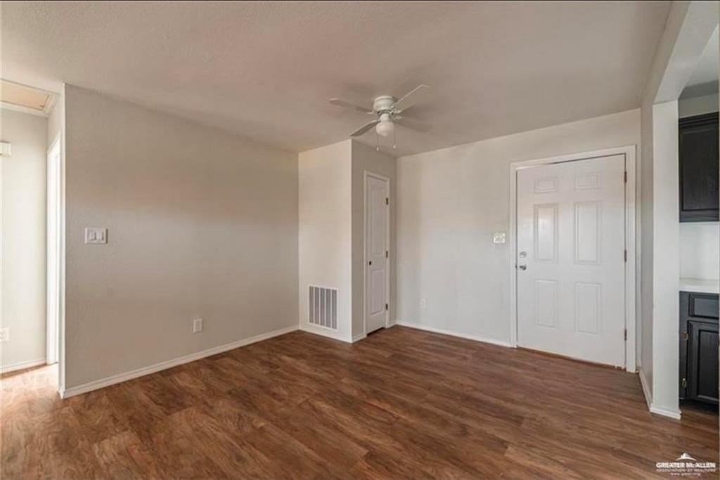 Photo 4 of 707 Gabriella Avenue