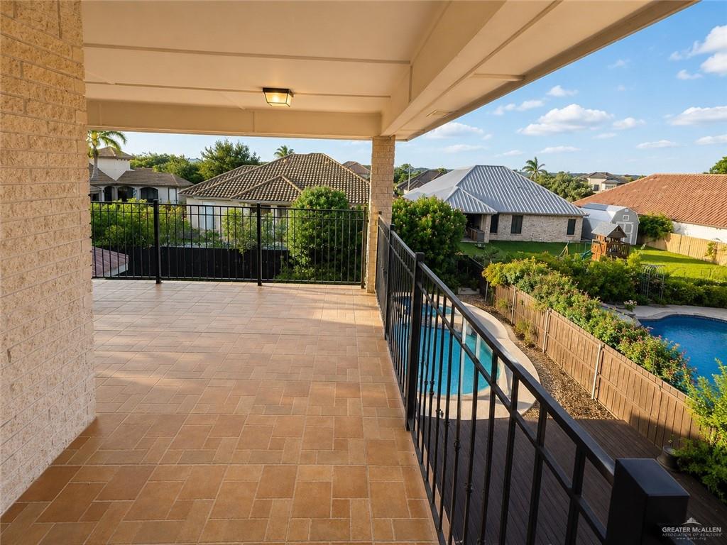 Photo 10 of 1703 Stonegate Drive