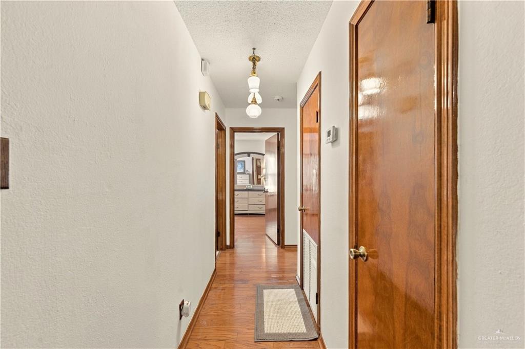 Photo 16 of 3620 Gumwood Avenue #1
