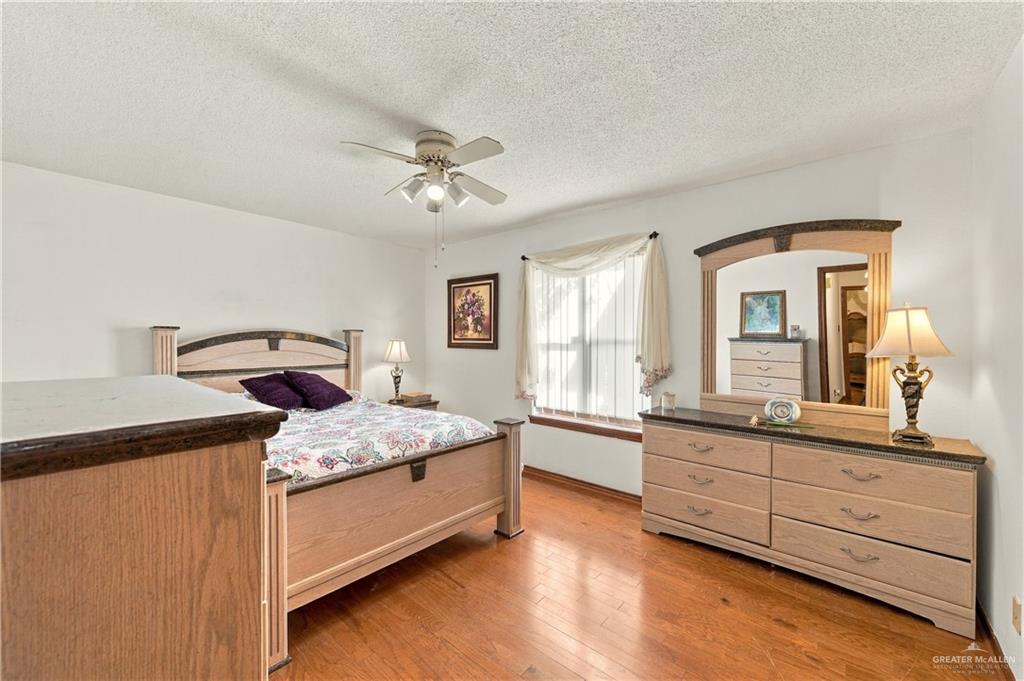 Photo 18 of 3620 Gumwood Avenue #1