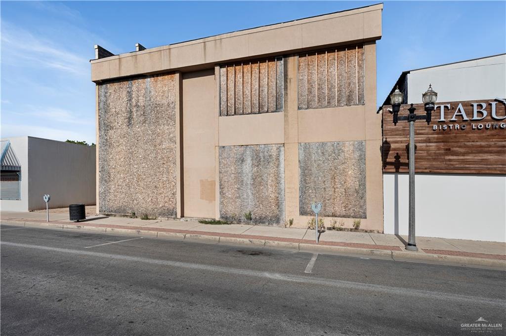 Photo 13 of 515 17th Street