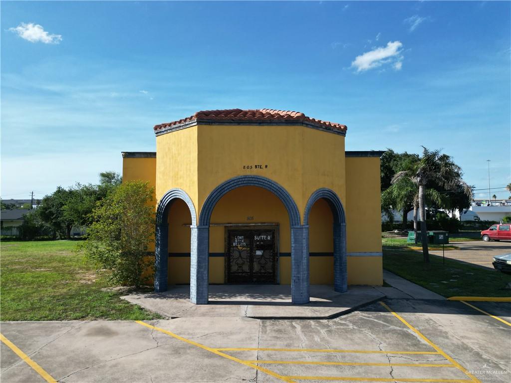 Photo 10 of 805R Cage Boulevard