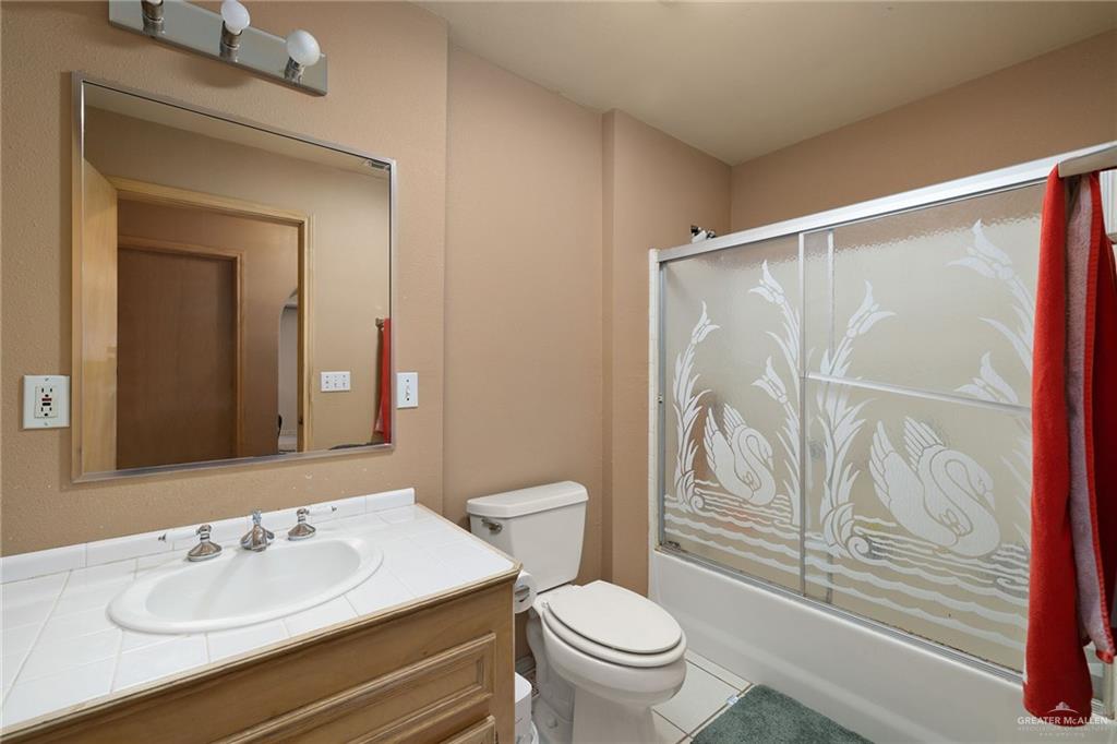 Photo 11 of 285 Tulipan Street