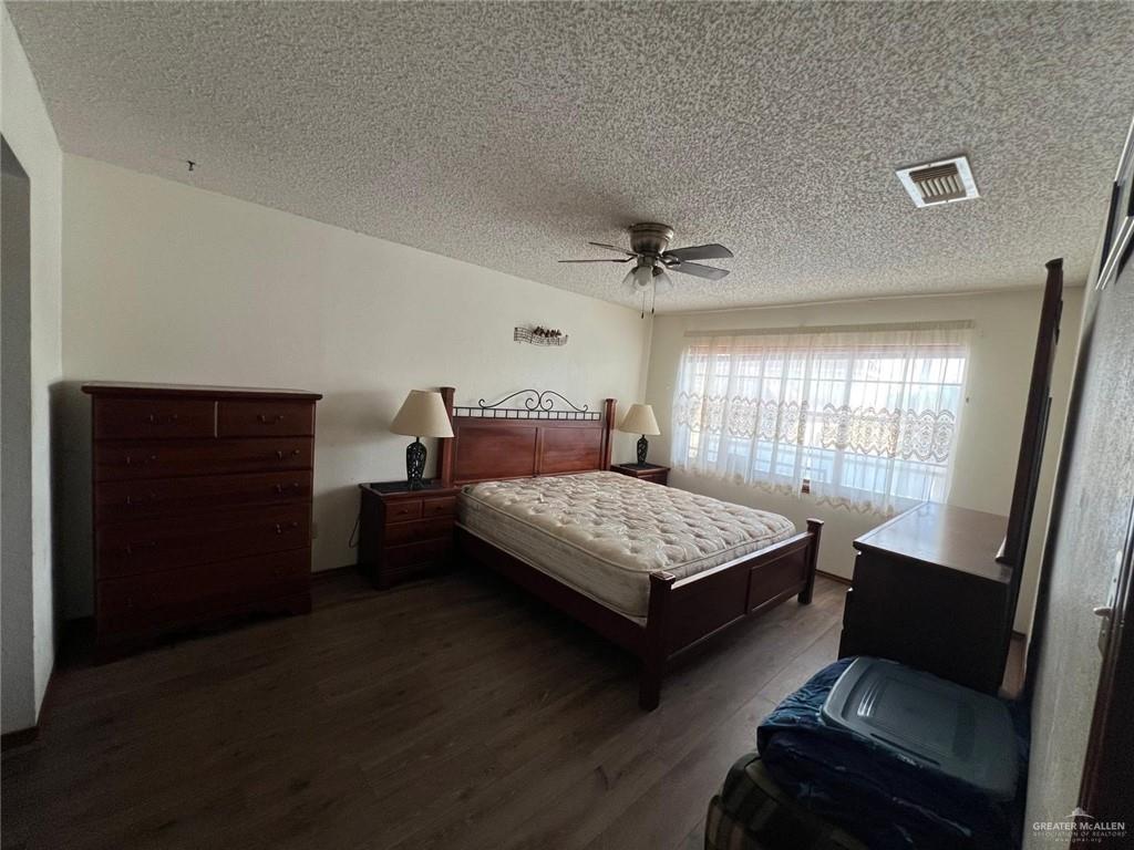 Photo 8 of 600 Toronto Avenue #33