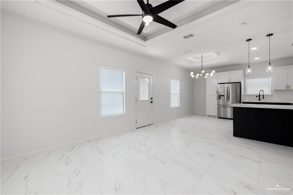 Photo 3 of 1424 Hibiscus Avenue #3