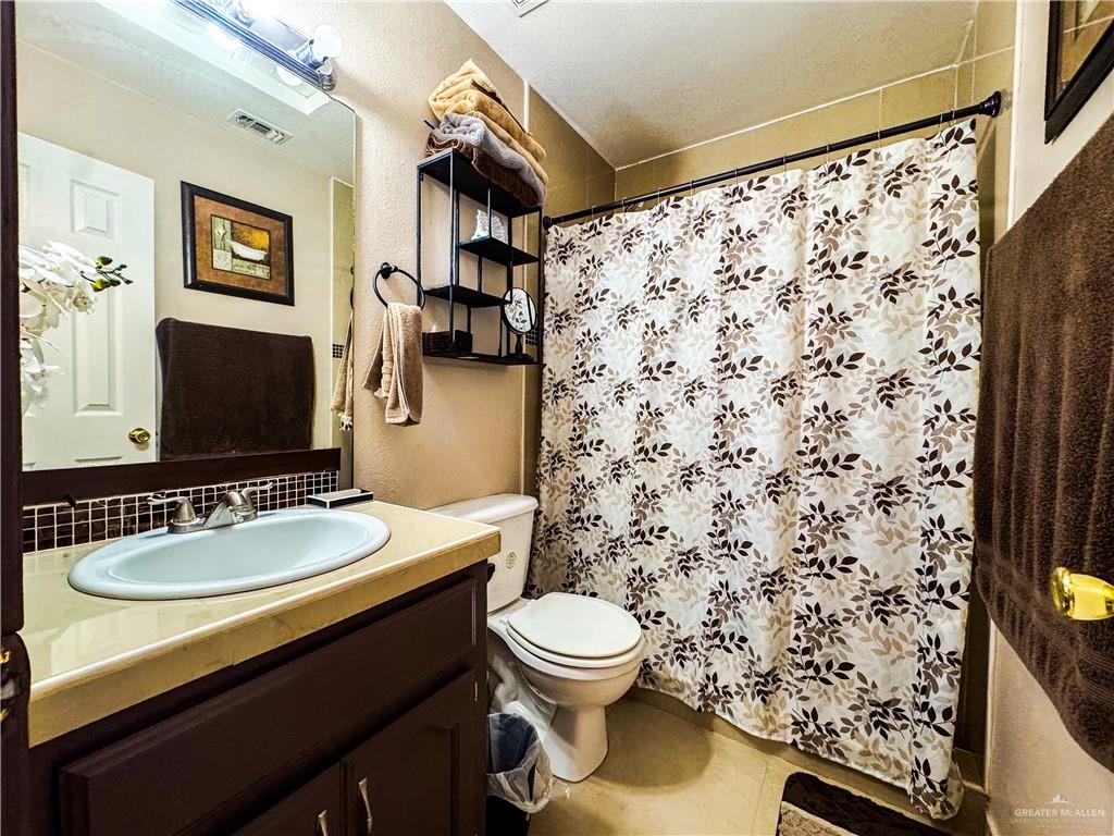 Photo 11 of 1205 Quartz Street
