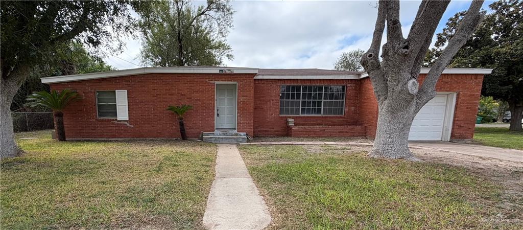 Photo 3 of 324 Sam Houston Boulevard