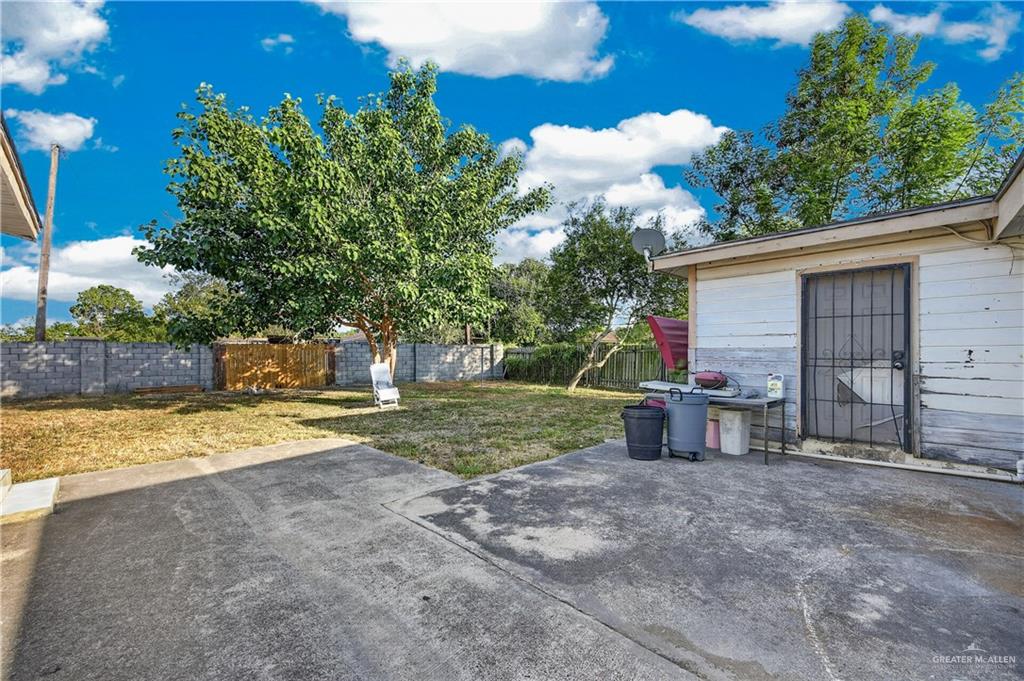 Photo 7 of 2424 Rockwell Drive
