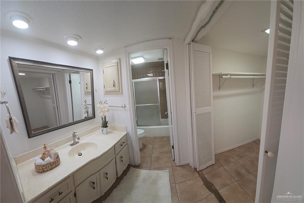 Photo 6 of 2900 Ashley Drive #502