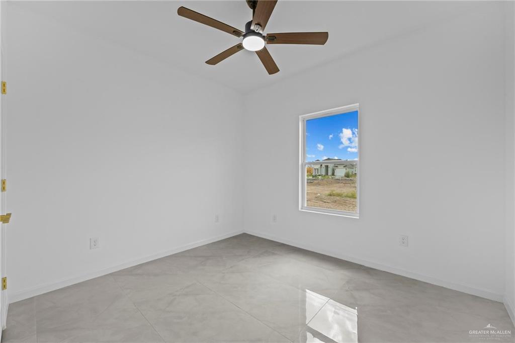 Photo 14 of 5801 Gira Del Sol Street