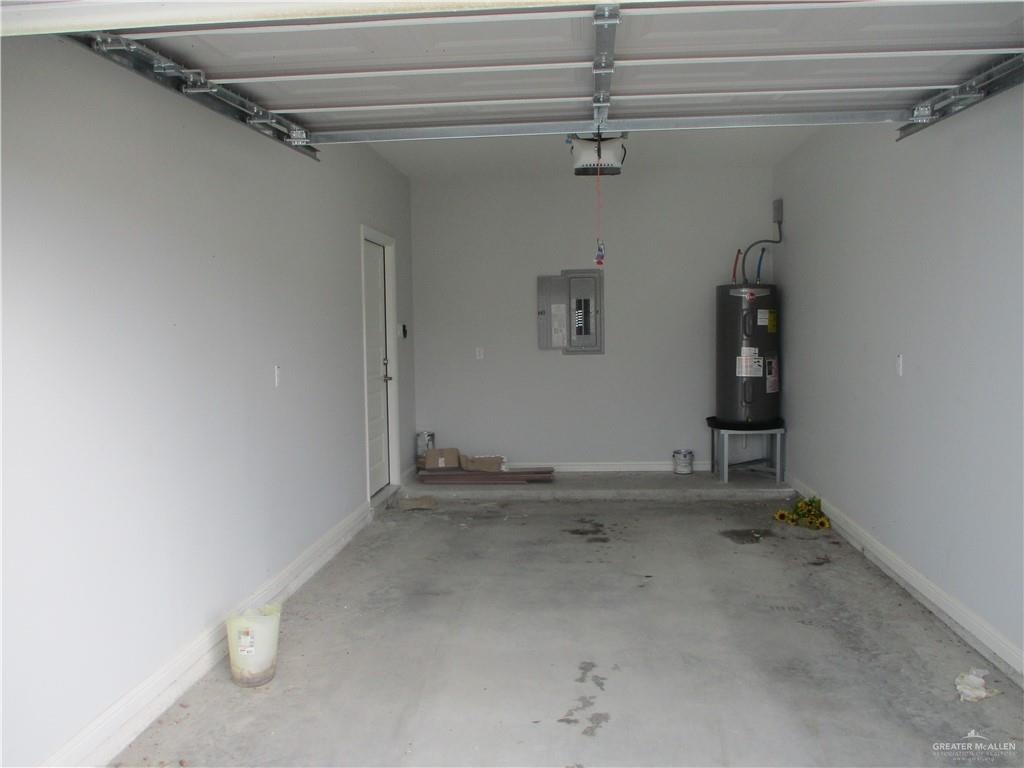 Photo 11 of 800 Falcon Drive