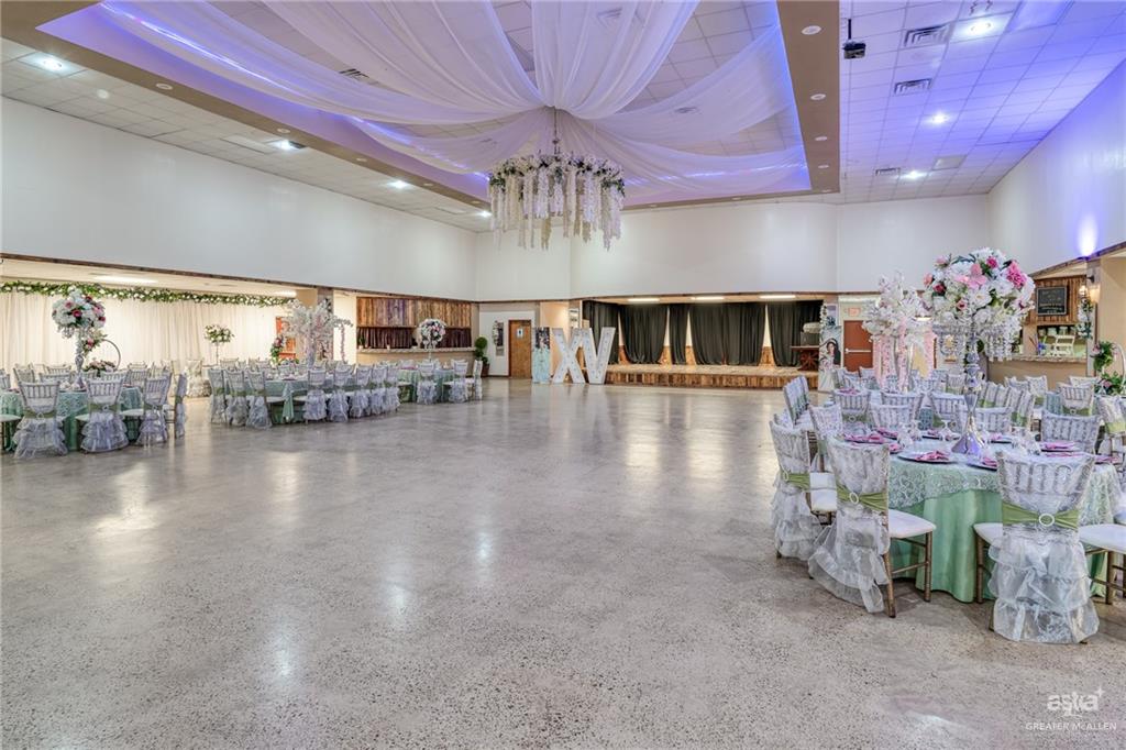 Photo 20 of 910 Veterans Boulevard