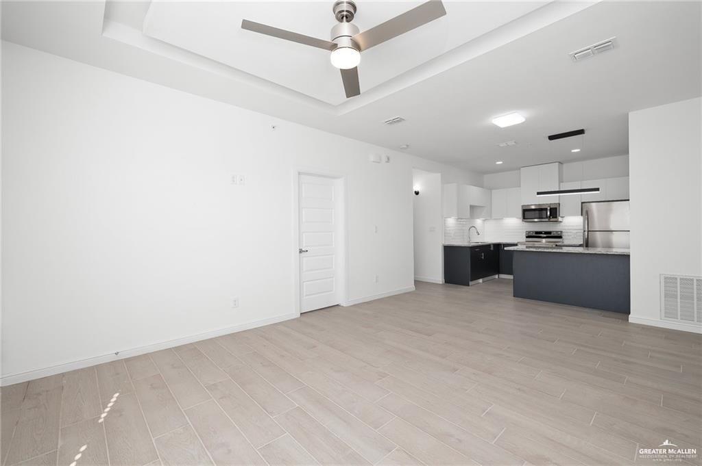Photo 3 of 901 Yuma Avenue #101