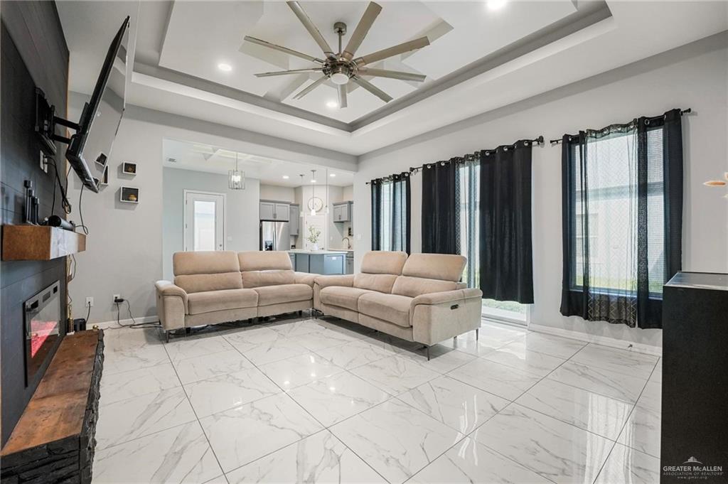 Photo 2 of 1605 Zenith Drive