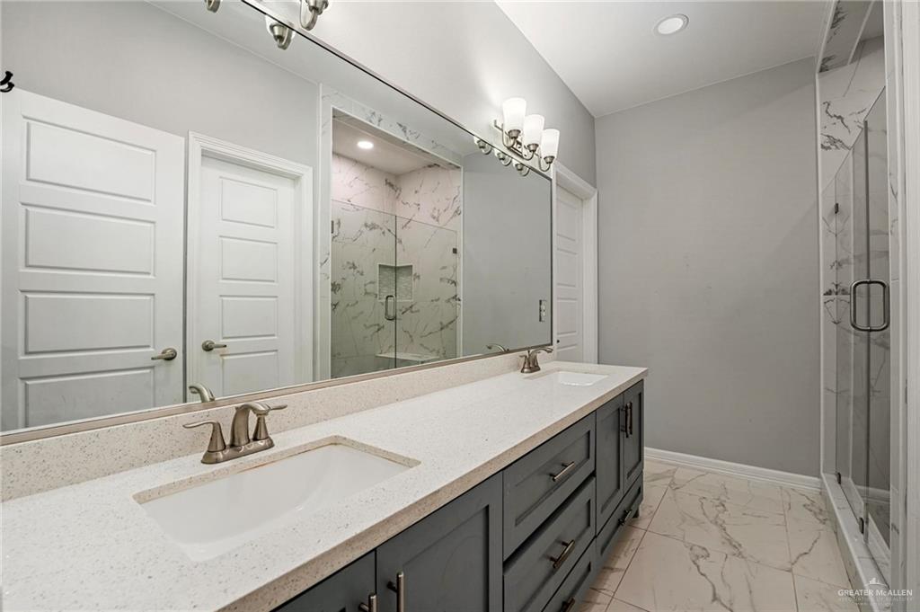 Photo 8 of 1605 Zenith Drive