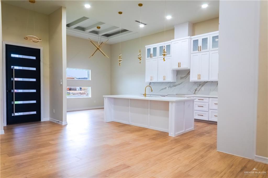 Photo 4 of 3004 Retama Street