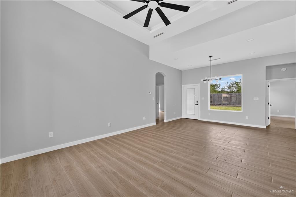 Photo 7 of 3525 Diamondhead Avenue