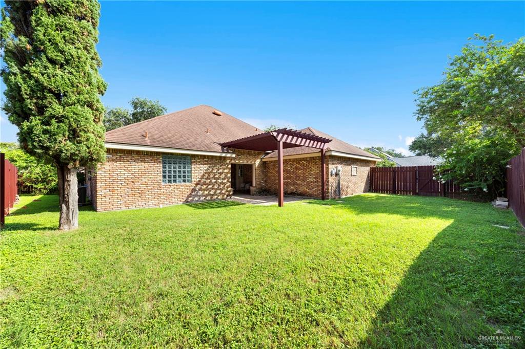 Photo 18 of 2208 Lawndale Road