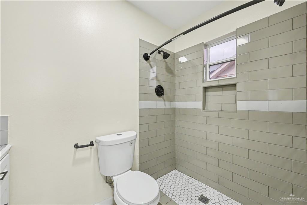Photo 14 of 2404 26th Street