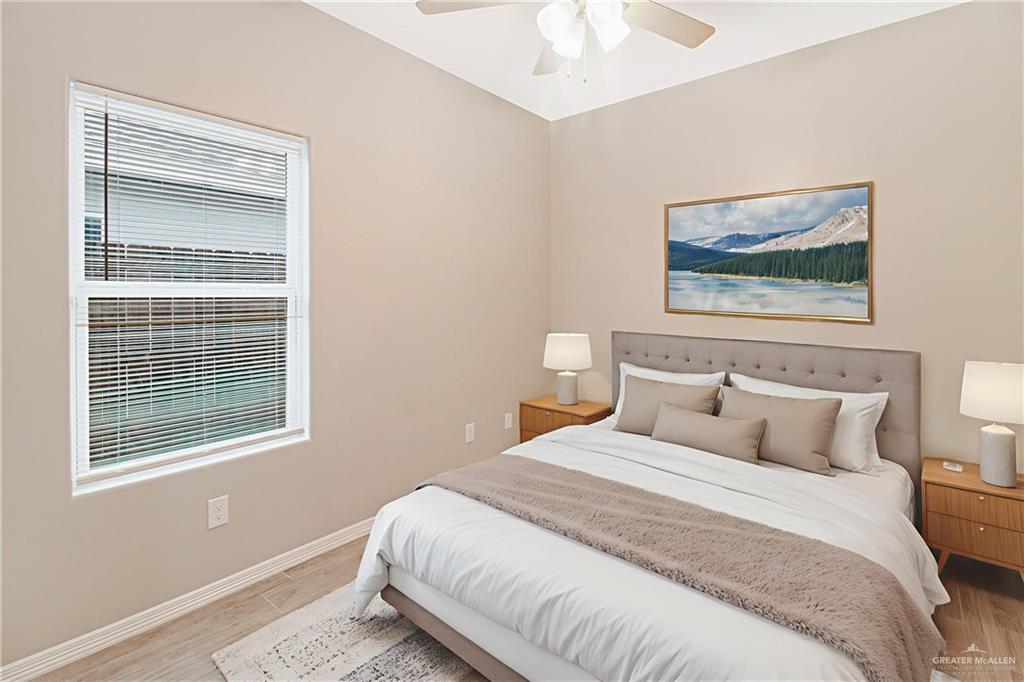 Photo 11 of 1809 Stauffer Street #4