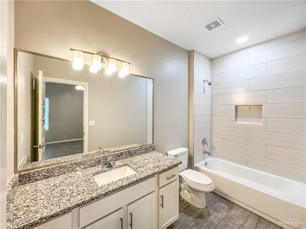 Photo 8 of 1809 Stauffer Street #4