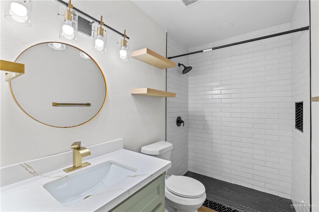 Photo 14 of 104 Aldrin Street