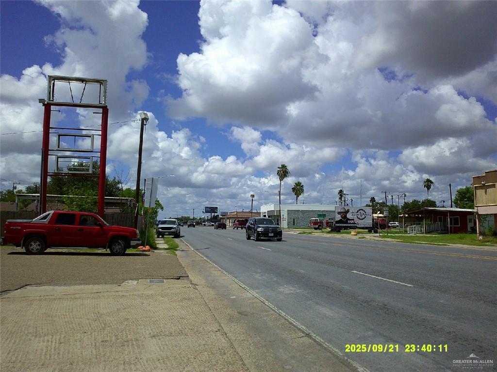 Photo 7 of Avenue