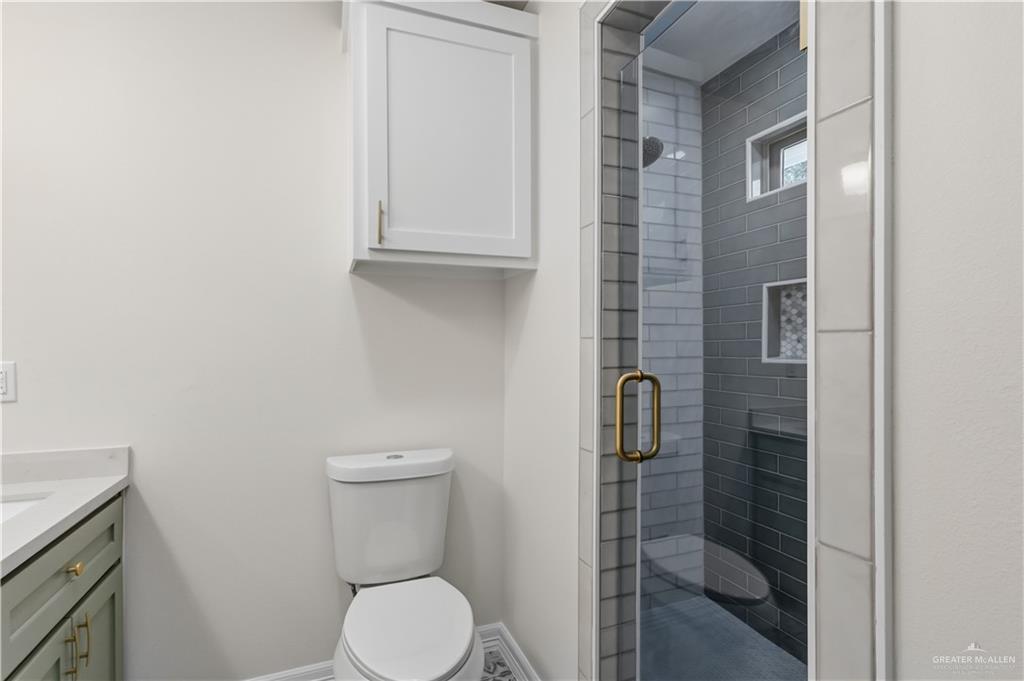 Photo 7 of 215 Bell Avenue