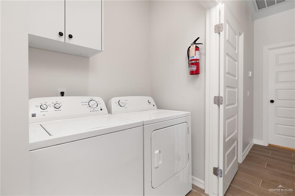 Photo 11 of 1212 Aryana Avenue #4