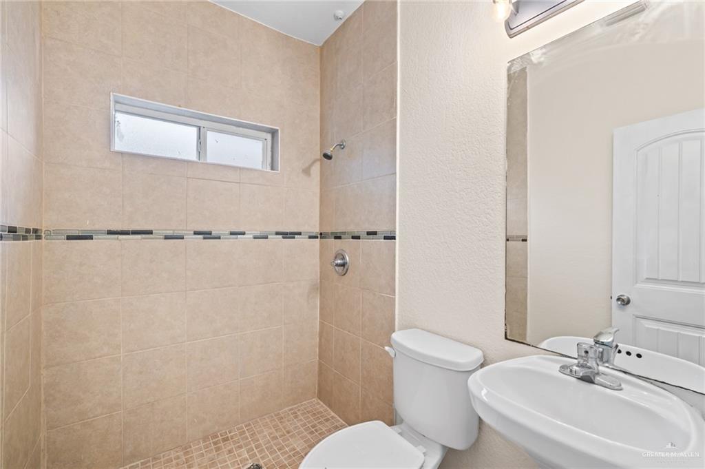 Photo 16 of 718 Ruben Street