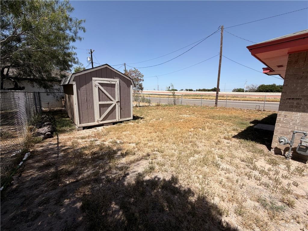 Photo 7 of 1419 Stubbs Street