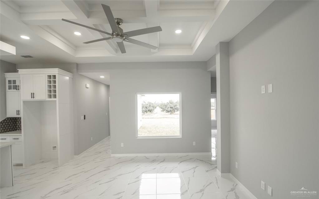 Photo 5 of 1321 Dawes Avenue