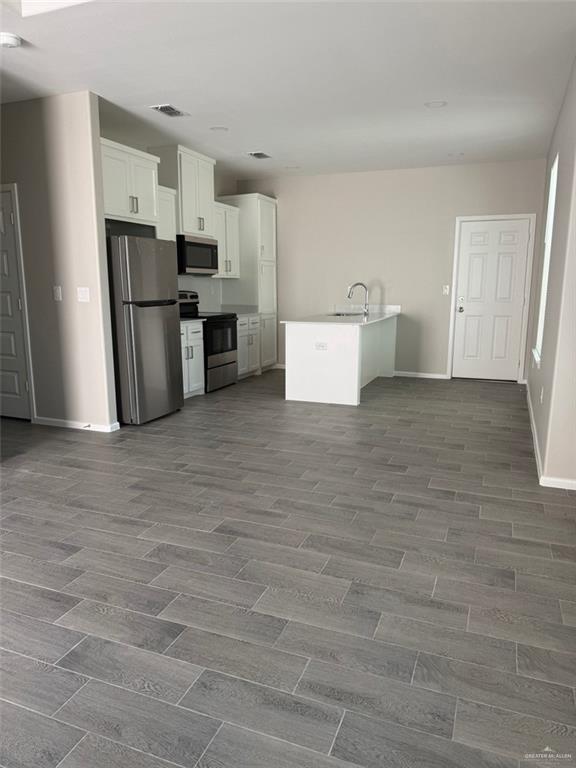 Photo 5 of 2608 Harrison Avenue #1