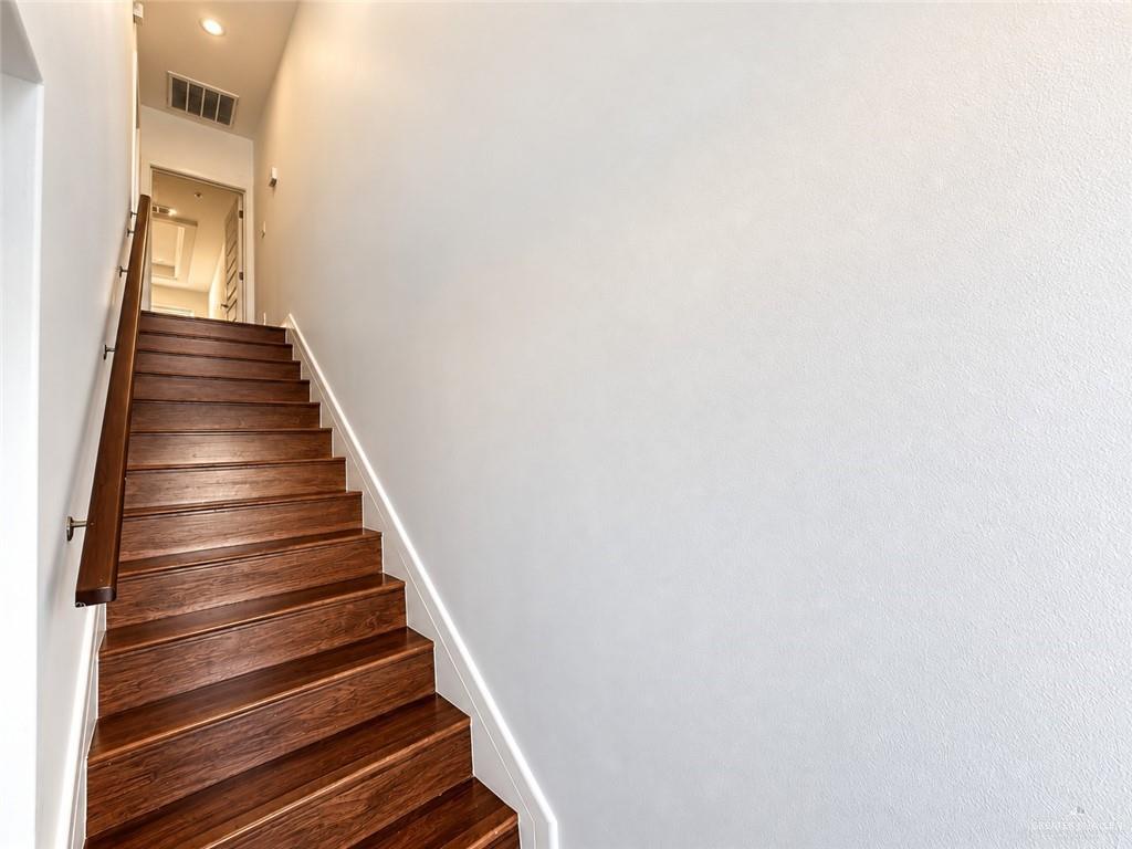 Photo 12 of 1413 Keeton Avenue #19