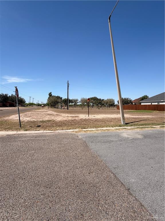 Photo 1 of 915 Franco Drive, Mercedes