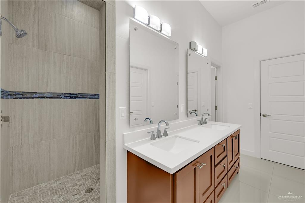 Photo 11 of 2908 51st Street