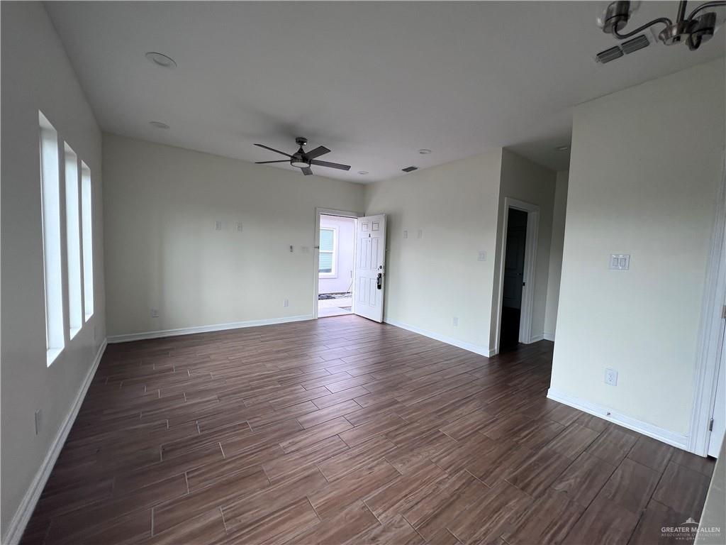 Photo 6 of 1025 Clarence Avenue #A